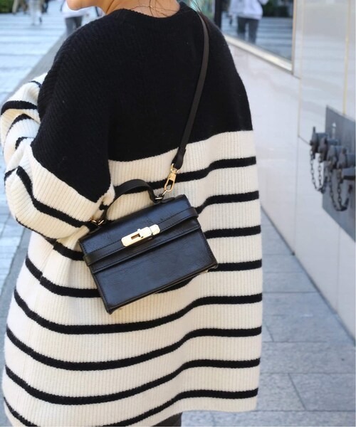 Deuxieme Classe(ドゥーズィエムクラス)の「《予約》 MINI BAG(バッグ・ブラック/(001)/フリー/在庫あり)」の3枚目の写真