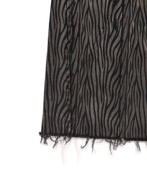 77circa（ナナナナサーカ）の「circa make over print long skirt（スカート・レディース・BLACK/01/D.GRAY/03/D.OLIVE/37/EMERALD/34/GRAY/07/KHAKI/35/LIME/39/MINT/38/OLIVE/36/SILVER GRAY/04/T.GRAY/05/グリーン系/33/グレイ系/06/ブラック系/02・28）」の16枚目の写真
