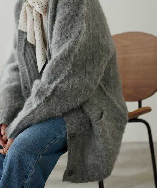 natural couture（ナチュラルクチュール）の「【動画あり・大人ナチュ】【WEB限定】モンスターBIGカーディガン（カーディガン/ボレロ・レディース・ホワイト/グリーン/キャメル/チャコールグレー・FREE）」の2枚目の写真