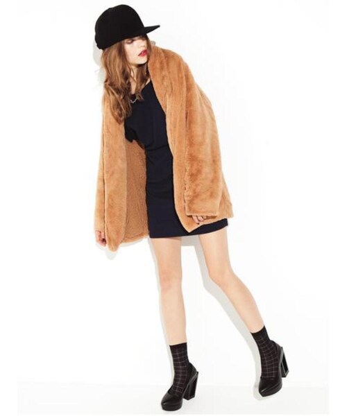 EMODA（エモダ）の「ショールカラーボアCO（ジャケット/アウター・レディース・ホワイト/ブラック/キャメル・F）」の15枚目の写真