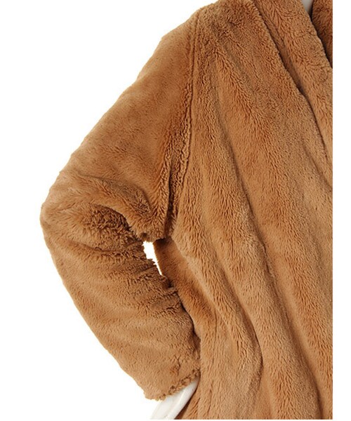 EMODA（エモダ）の「ショールカラーボアCO（ジャケット/アウター・レディース・ホワイト/ブラック/キャメル・F）」の9枚目の写真