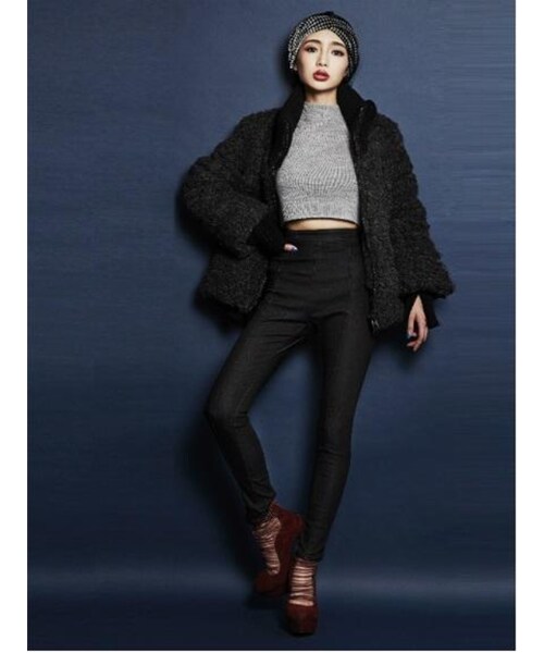 GYDA（ジェイダ）の「シンプルタートルニットTOPS（トップス・レディース・グレー/ブラック/ダークオレンジ/ネイビー・F）」の9枚目の写真