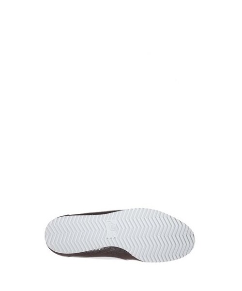 NIKE(ナイキ)の「Nike 'Classic Cortez' Leather Sneaker (Women)(スニーカー・レディース・Black/ White・6.5 M/9 M/11 M/8 M/11.5 M/7.5 M/12 M/7 M/6 M/5.5 M/5 M/10.5 M)」の3枚目の写真