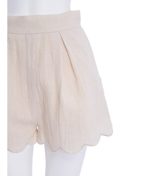 LAGUNAMOON(ラグナムーン)の「【CASUAL】スカラップハイウエストショートパンツ(パンツ・レディース・アイボリー/ブラック/ネイビー・S/M)」の8枚目の写真