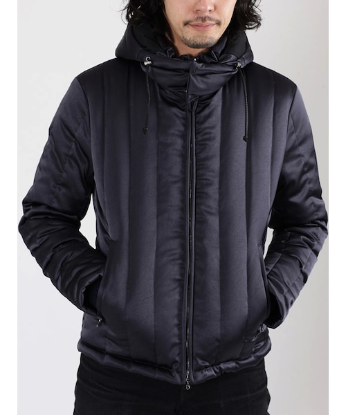 SHELLAC（シェラック）の「TA/E ストレッチ サテン ダウンジャケット
