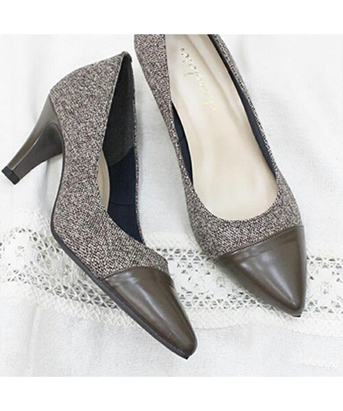 Shoe Fantasy(シューファンタジー)の「日本製 ポインテッドトゥパンプス(パンプス・レディース・ブラウン/ブラック/ベージュ・22.0~25.0cm)」の1枚目の写真