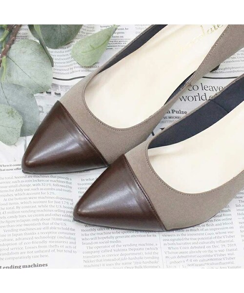 Shoe Fantasy(シューファンタジー)の「日本製 ポインテッドトゥパンプス(パンプス・レディース・ブラウン/ブラック/ベージュ・22.0~25.0cm)」の3枚目の写真