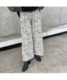 copine | 裏起毛ダルメシアン柄プリーツパンツ(2color)(その他パンツ)