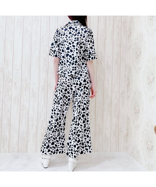 lilLilly(リルリリー)の「【12/3 12:00先行発売】パイピングロングパンツ(パンツ・レディース・PINK/BLUE/WHT COW/BLK COW)」の10枚目の写真