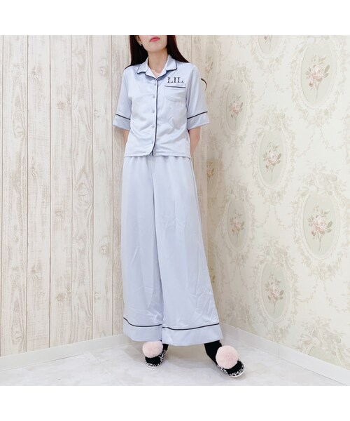 lilLilly(リルリリー)の「【12/3 12:00先行発売】パイピングロングパンツ(パンツ・レディース・PINK/BLUE/WHT COW/BLK COW)」の5枚目の写真