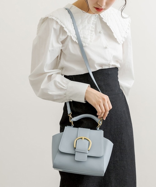 OLIVE des OLIVE（オリーブデオリーブ）の「ビッグバックルショルダー（ショルダーバッグ・レディース・オフホワイト/サックスブルー/ダークブラウン/アイボリー・FREE）」の3枚目の写真