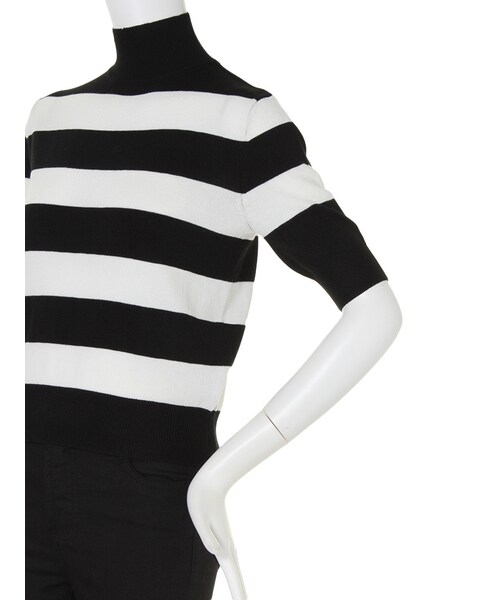 MURUA（ムルーア）の「【CASUAL】ハーフスリーブタートルTOPS（トップス・レディース・ホワイト/ブラック/ミックス・1/2）」の8枚目の写真