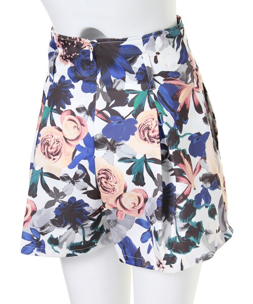 MURUA（ムルーア）の「【FEMININE】スモーキーflower spt（パンツ・レディース・ホワイト/ネイビー・1/2）」の8枚目の写真