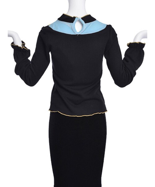 PAMEO POSE パメオポーズ　人気トップス PAMEO POSE（パメオポーズ）の「THE REVUE TOPS（）」 - WEAR