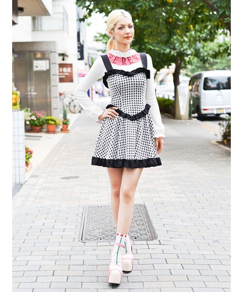 PAMEO POSE(パメオポーズ)の「THE REVUE TOPS(トップス・レディース・ホワイト/ブラック・F)」の9枚目の写真