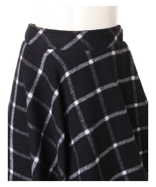 INGNI（イング）の「シャギーチェック／フレアスカート（スカート・レディース・ｵﾌﾎﾜｲﾄ/ｸﾛ/ｸﾞﾚｰ/ｵﾌﾎﾜｲﾄ/ｸﾛ/ｵﾌﾎﾜｲﾄ/ｺﾝ/ｵﾌﾎﾜｲﾄ・M）」の2枚目の写真