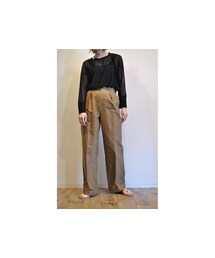 -- | ドレスオーガストトラウザーズ(スラックス)
