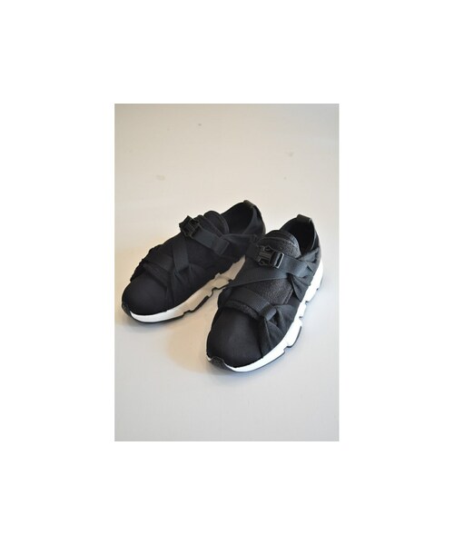 RehersalL（リハーズオール）の「ポーラフリースベルトスニーカー（スニーカー・レディース・ベージュ/ブラック・23 23.5 24 24.5 25）」の2枚目の写真