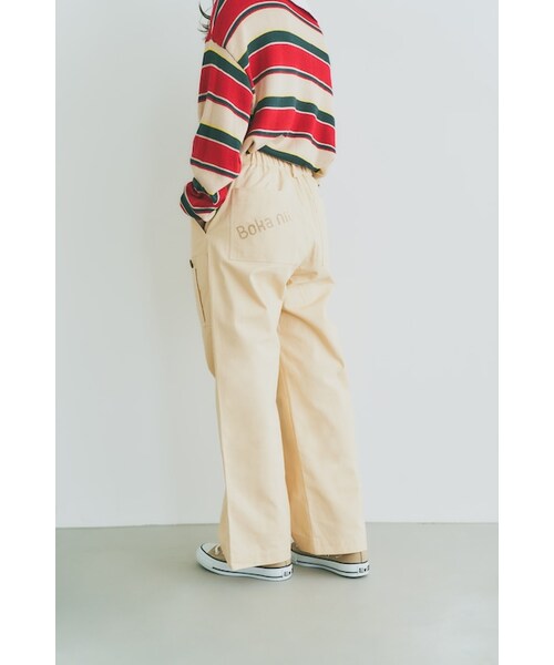Boka nii（ボカニー）の「バックロゴチノパンツ（チノパンツ・レディース・ベージュ/ネイビー・F）」の4枚目の写真