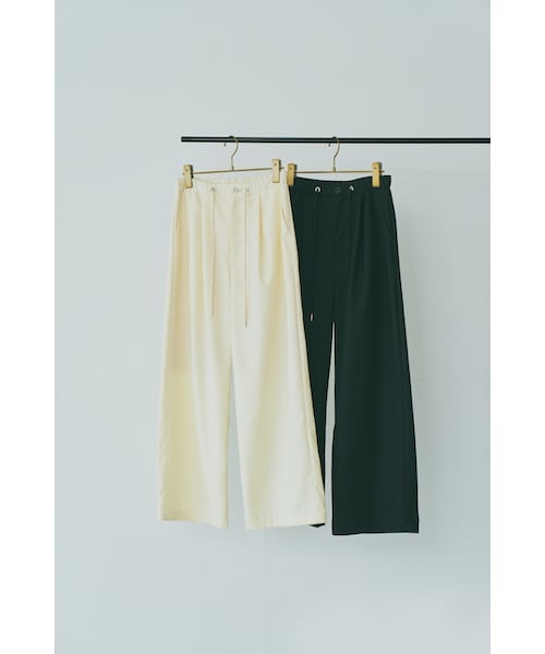Boka nii(ボカニー)の「ワンポイントロゴパンツ(スウェットパンツ・レディース・ブラック/クリーム・F)」の4枚目の写真