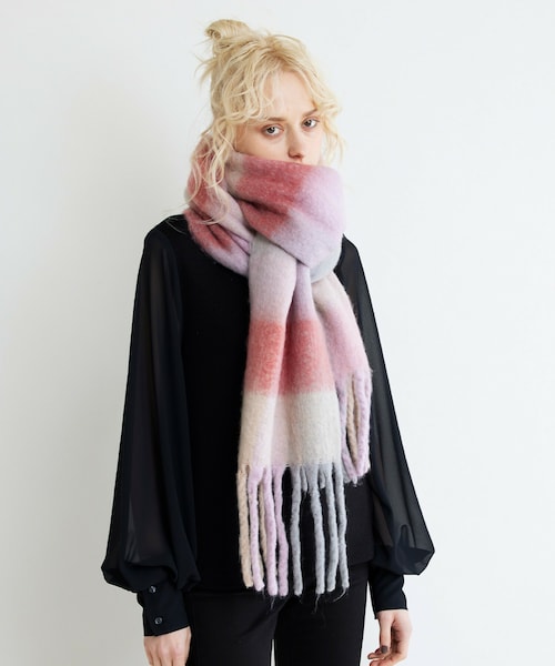 NOISE MAKER（ノイズメーカー）の「ボリュームフリンジブロックチェックマフラー（マフラー・レディース・ブラック/その他/オレンジ/ホワイト・FREE）」の2枚目の写真