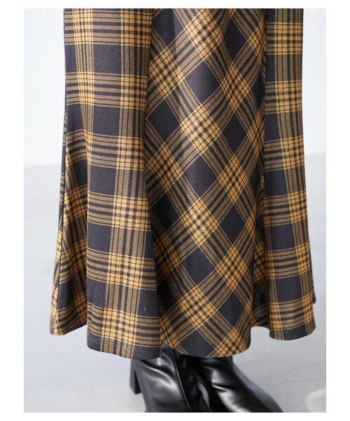 Green Parks(グリーンパークス)の「・novem9 チェックマーメイドスカート(スカート・アイボリー/レッド/イエロー/グリーン・F)」の6枚目の写真