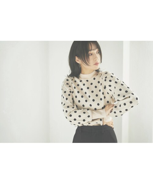 N WITH.(エヌウィズ)の「ドットジャガードニット(ニット/セーター・レディース・ベージュ/ブラック・F)」の1枚目の写真