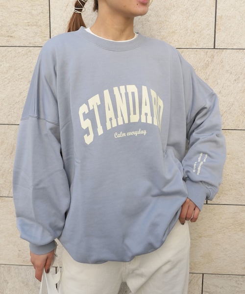 CORNERS（コーナーズ）の「カレッジロゴオーバーサイズトレーナー（スウェット・レディース・グレー/エクリュ/オートミール/スミクロ/ソーダ/ライトカーキ・FREE）」の6枚目の写真