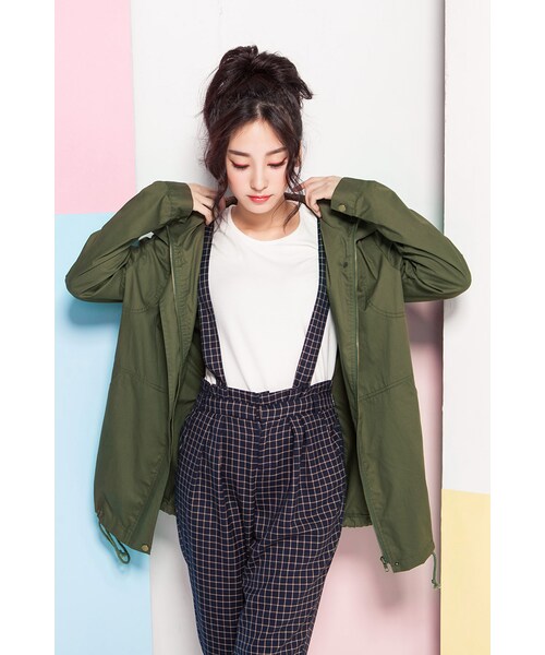 ORENDA（オレンダ）の「個性後縮腰立體翻領軍外套（ジャケット/アウター・レディース・軍綠/丈青・F）」の9枚目の写真