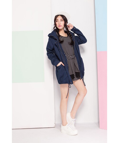 ORENDA（オレンダ）の「個性後縮腰立體翻領軍外套（ジャケット/アウター・レディース・軍綠/丈青・F）」の3枚目の写真