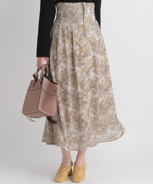 Andemiu（アンデミュウ）の「ボタニカルガラジャカードスカート（スカート・レディース・オレンジ40/アイボリー52/ベージュ55・S/M）」の3枚目の写真