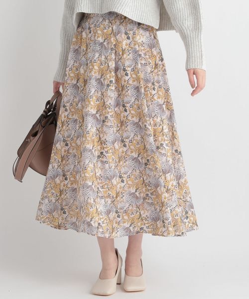 Andemiu（アンデミュウ）の「ボタニカルガラジャカードスカート（スカート・レディース・オレンジ40/アイボリー52/ベージュ55・S/M）」の2枚目の写真