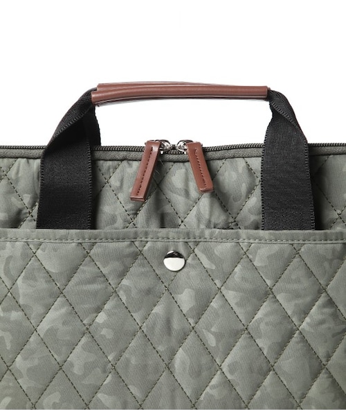 JUNMEN（ジュンメン）の「キルティングPCケース（バッグ・メンズ・カーキ/ネイビー・F）」の6枚目の写真