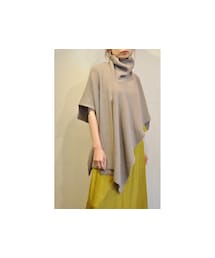 -- | ウールアシンメトリーケープ(ポンチョ)