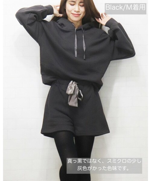 i.Rina（アイリナ）の「裏起毛パーカー＋パンツ セットアップ（パーカー・レディース・グリーン/ピンク/ブラック・M）」の2枚目の写真