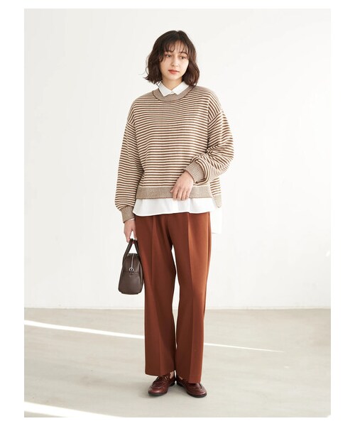 earth music&ecology（アースミュージックアンドエコロジー）の「ハイウエストタックストレートパンツ（パンツ・ブラック/ブラウン/イエロー/ブルーグリーン・S/M）」の5枚目の写真