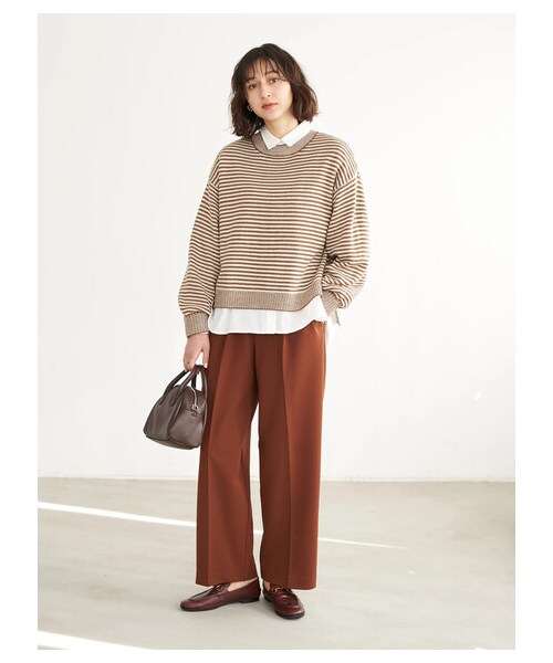 earth music&ecology（アースミュージックアンドエコロジー）の「ハイウエストタックストレートパンツ（パンツ・ブラック/ブラウン/イエロー/ブルーグリーン・S/M）」の6枚目の写真