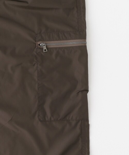 AURALEE(オーラリー)の「AURALEE HIGH COUNT LIGHT NYLON PANTS(その他・レディース・DARKBROWN・1)」の3枚目の写真