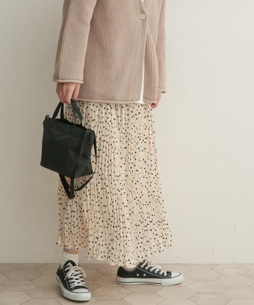 URBAN RESEARCH DOORS(アーバンリサーチドアーズ)の「ドットプリーツスカート(その他・レディース・BLK×OFF/OFF×BLK・0/1)」の9枚目の写真