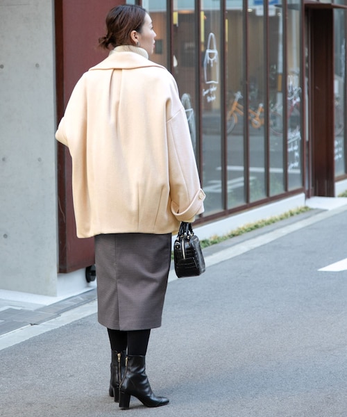 ショートオーバーコクーンコート URBAN RESEARCH ROSSO WOMEN（アーバンリサーチ ロッソ）の「ショート