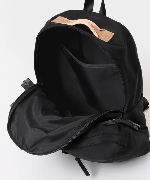 Hender Scheme double pocket pack