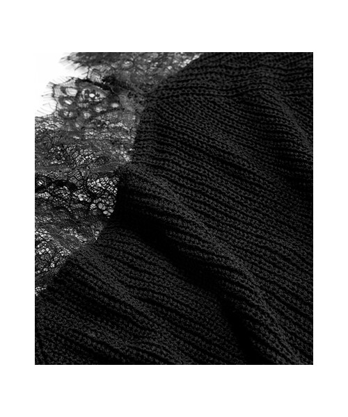 gracegift（グレースギフト）の「蕾絲刺繡勾花透膚露肩針織上衣（トップス・レディース・米白/黑・F）」の4枚目の写真