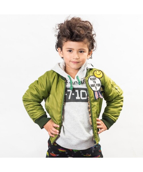 BREEZE（ブリーズ）の「リバーシブルMA-1JK（ジャケット/アウター・キッズ・ブラック/カーキ/レッド・80/90/95/100/110/120/130/140）」の2枚目の写真
