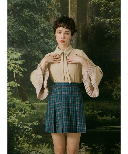 Marjorie（マージョリー）の「溪流淙淙，造型百摺七分傘袖綁帶襯衫（トップス・レディース・黑/杏/白・S/M）」の19枚目の写真