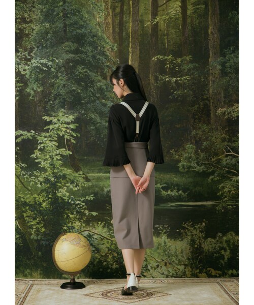 Marjorie（マージョリー）の「溪流淙淙，造型百摺七分傘袖綁帶襯衫（トップス・レディース・黑/杏/白・S/M）」の16枚目の写真