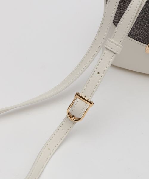 BARNYARDSTORM（バンヤードストーム）の「フェイクレザーコンビ2WAYショルダー（バッグ・レディース・オフホワイト11/ブラック19・FREE）」の10枚目の写真