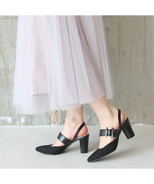 Shoe Fantasy（シューファンタジー）の「バックベルトミュールパンプス【日本製】（その他シューズ・レディース・グレー/ベージュ/ブラック・22cm/23.5cm）」の2枚目の写真