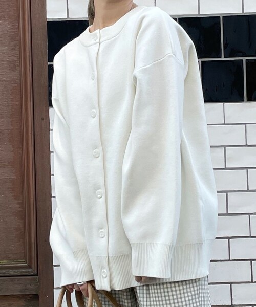 w closet(ダブルクローゼット)の「★先行予約★ニジュウス両A面クルーカーディガン【1月下旬入荷】(トップス・レディース・オフホワイト/イエロー/グリーン/Sイエロー/ブルー/オフ・FREE)」の12枚目の写真