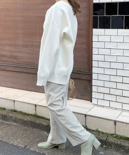 w closet(ダブルクローゼット)の「★先行予約★ニジュウス両A面クルーカーディガン【1月下旬入荷】(トップス・レディース・オフホワイト/イエロー/グリーン/Sイエロー/ブルー/オフ・FREE)」の14枚目の写真