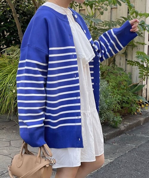 w closet(ダブルクローゼット)の「★先行予約★ニジュウス両A面クルーカーディガン【1月下旬入荷】(トップス・レディース・オフホワイト/イエロー/グリーン/Sイエロー/ブルー/オフ・FREE)」の5枚目の写真